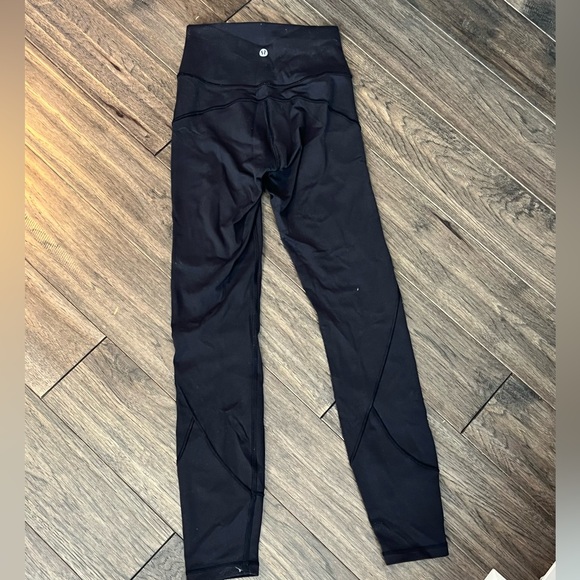 Lululemon Fast and Free Leggings - Picture 2 of 3